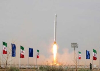 Irán lanza satélite militar en medio de negociaciones de Viena para salvar acuerdo nuclear