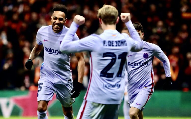 El Barcelona remonta ante el Galatasaray y se mete en cuartos de la Europa League