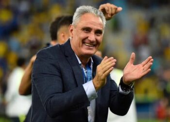 FBF condena a Tite por decir que es ‘inhumano’ jugar en La Paz