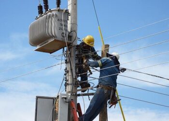 Amplían por 4 años descuento de 25% en tarifas de luz, en 16 años se ahorró más de Bs 1.000 MM