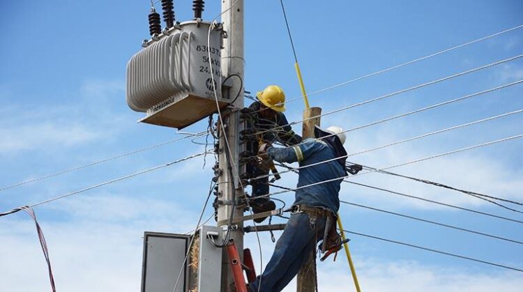 Amplían por 4 años descuento de 25% en tarifas de luz, en 16 años se ahorró más de Bs 1.000 MM