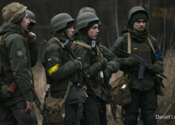 Ucrania asegura haber rechazado ‘ataque’ ruso en una avenida de Kiev