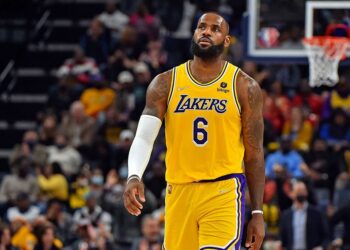 LeBron James lidera las votaciones al Juego de las Estrellas de NBA