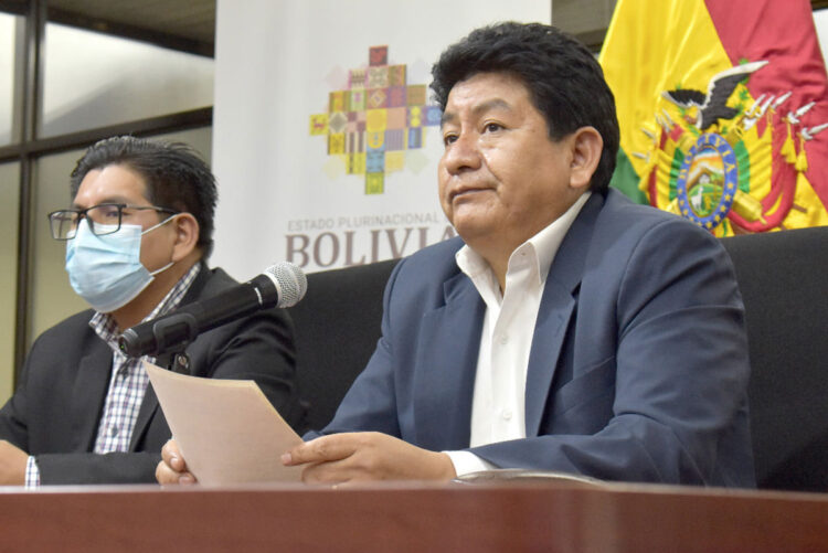 Montaño dice que la oposición ‘está temblando’ ante el regreso de Parada