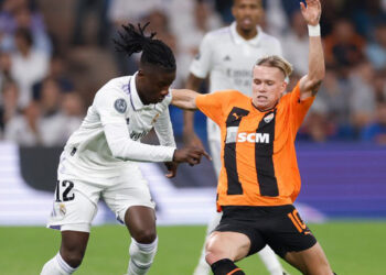 Real Madrid gana 2-1 al Shakhtar y da gran paso hacia octavos de Champions