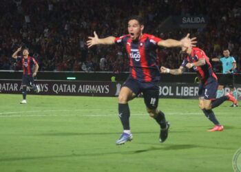 Cerro Porteño revierte marcador adverso y derrota 3-1 al Colón de Santa Fe en Libertadores