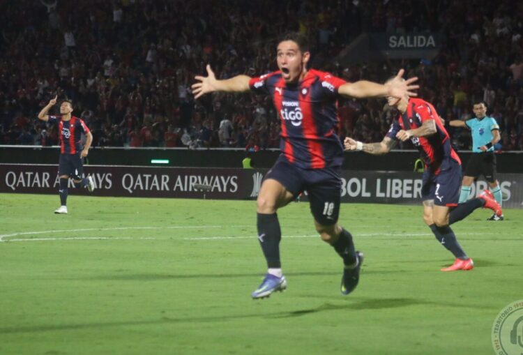 Cerro Porteño revierte marcador adverso y derrota 3-1 al Colón de Santa Fe en Libertadores