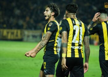 Peñarol logra primera victoria en la Libertadores-2022 al vencer 2-1 a Olimpia