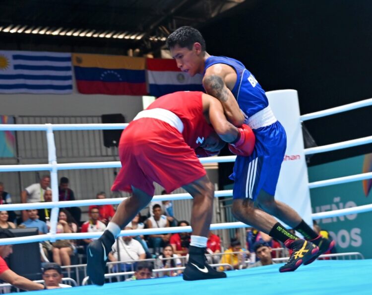 El boxeador boliviano Hinojosa se queda con la medalla de bronce