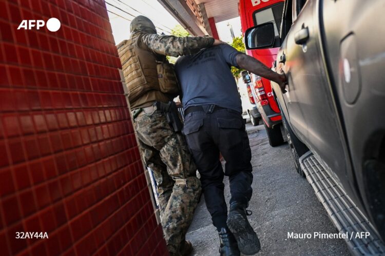 Al menos 22 muertos en operación policial en una favela de Rio de Janeiro