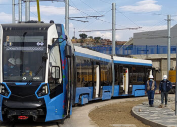Gobierno anuncia que en septiembre entran en operación líneas Roja y Verde del Tren Metropolitano