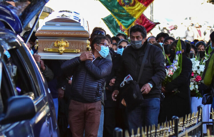 Dan el último adiós a las cuatro víctimas de la tragedia de Potosí en medio de pedidos de justicia
