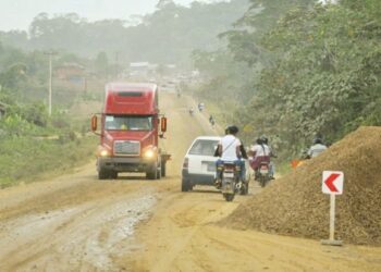 Gobernador de Beni plantea reactivar el proyecto de la carretera Cochabamba-Beni