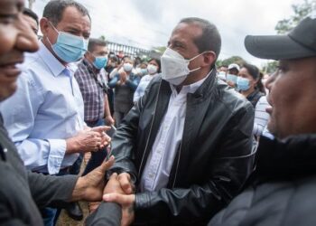 Tras amenaza de paro, el Gobierno responde que Camacho no acudió a la cita autonómica