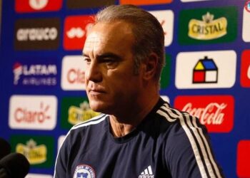 El uruguayo Martín Lasarte deja de ser el técnico de la selección chilena de fútbol