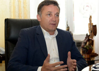 Luis Fernando López