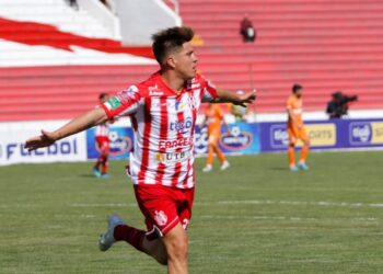 Independiente golea, sin mucho apuro, a Royal Pari