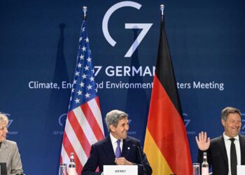G7 promete ‘descarbonizar’ sector eléctrico y fin de ayudas a energías fósiles