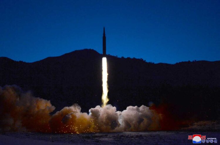 Atacada con proyectiles una base militar estadounidense en Siria.