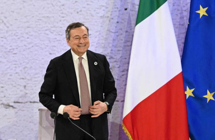 Inestabilidad política reaviva temor de crisis de deuda en Italia