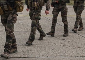 Ucrania obliga a desfilar a soldados rusos capturados para que muestren ‘arrepentimiento’