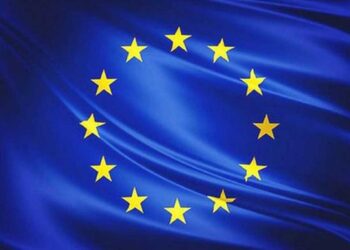 La UE agrega 160 magnates y senadores rusos a su lista negra de sanciones