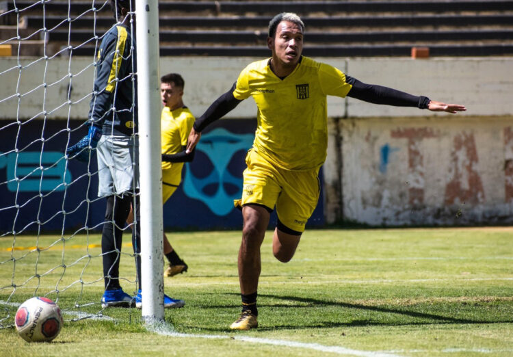 The Strongest gana a Fatic en un amistoso