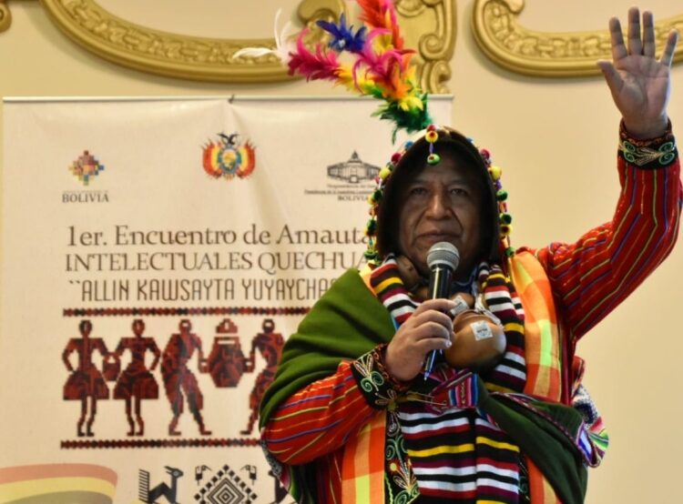 Choquehuanca clausura primer encuentro de amautas y llama a unidad sin rencor, odio y racismo