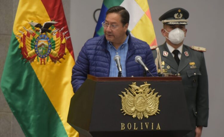 Gobierno y víctimas de dictaduras firman acuerdo; Arce dice que ‘golpe de 2019’ fue ‘el más duro golpe’ para defensores de la democracia