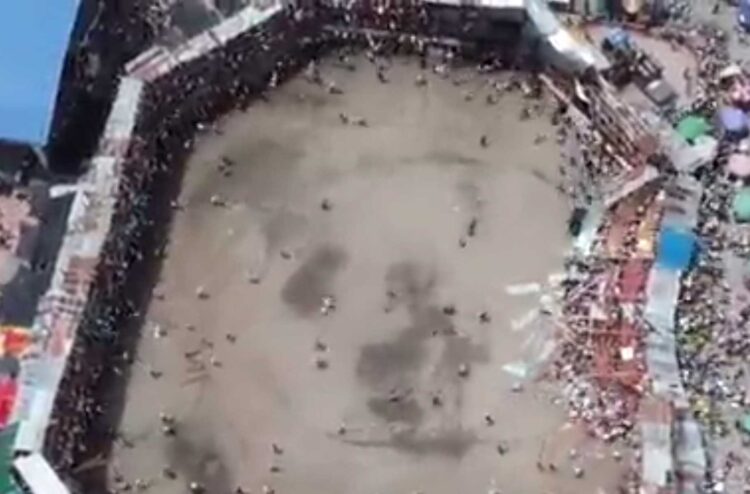 Cuatro muertos y decenas de heridos por desplome de plaza de toros en el sur de Colombia
