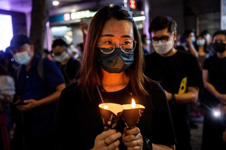 Policía de Hong Kong advierte contra conmemoraciones de Tiananmen