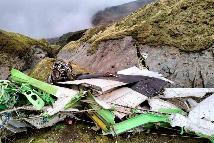 Nepal: localizan casi todos los cuerpos en el lugar donde se estrelló un avión