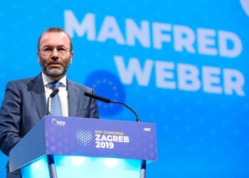 El alemán Manfred Weber único en liza para presidir la derecha europea