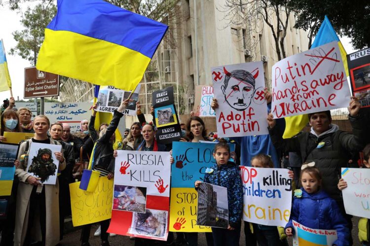 Ejército ruso arresta a 400 ucranianos que protestaban contra ocupación de Jersón