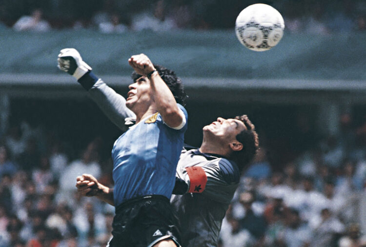 ‘Mano de Dios’: subastan la camiseta de Maradona contra Inglaterra en México-1986