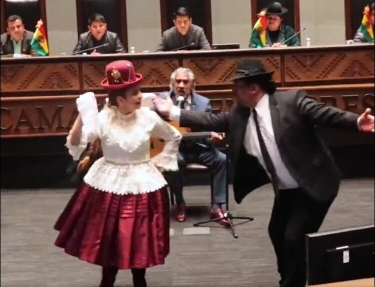 Senado sanciona ley que declara Capital Itinerante y Rotativa de la Cueca Boliviana a los 9 departamentos del país