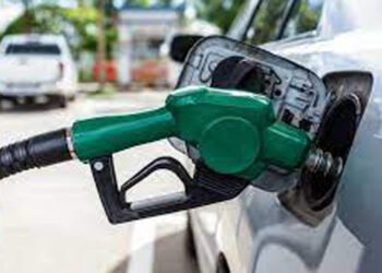 California prohibirá la venta de autos a diésel y gasolina para 2035