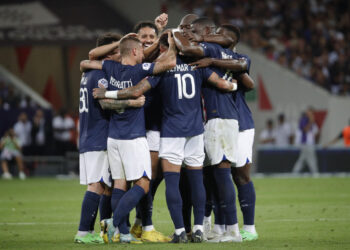 Neymar encuentra el camino ante el Toulouse y el PSG manda en la Ligue 1