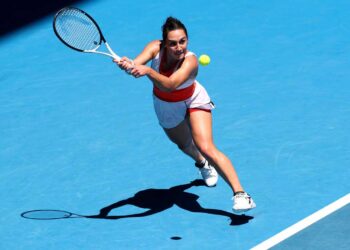 Abierto de Australia: Nadal y Badosa siguen adelante, Osaka y Barty en modo apisonadora