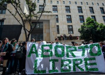 Colombia despenaliza el aborto hasta las primeras 24 semanas de embarazo