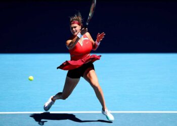 Muguruza cae en la ronda 2 en Melbourne, Sabalenka sufre pero evita el desastre