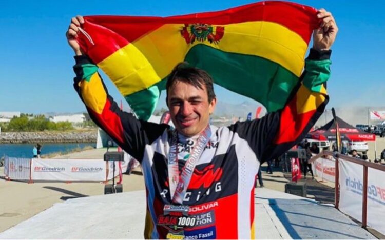Salvatierra gana la Baja 400 en México y apunta al título mundial del Desierto
