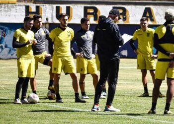 Esparza, Castillo y Lino, desde el vamos en The Strongest