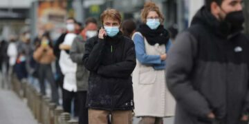 Alcaldía de Kiev recomienda uso de mascarillas por COVID-19