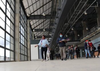 Terminal de El Alto inicia operaciones con verbena y grupos como Octavia, Los Kjarkas y Bonny Lovy