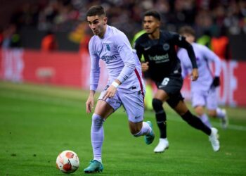 Barcelona empata 1-1 con Eintracht en Fráncfort en la ida de cuartos de Europa League
