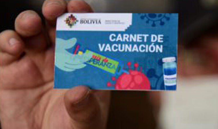 Concejo de La Paz aprueba ley que obliga a presentar carnet de vacunación antiCOVID-19 para trámites