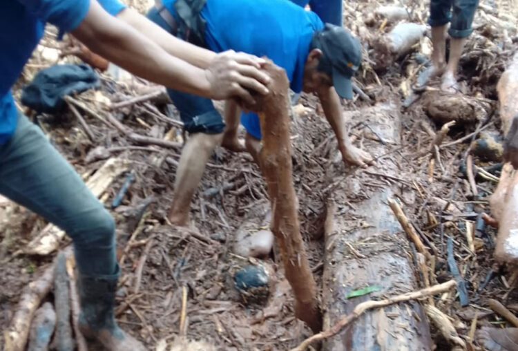 Desborde deja unas 16 personas desaparecidas y viviendas en ruinas en comunidades de Tarija
