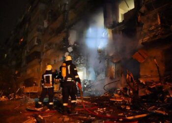 Fuertes explosiones resuenan en el centro de Kiev
