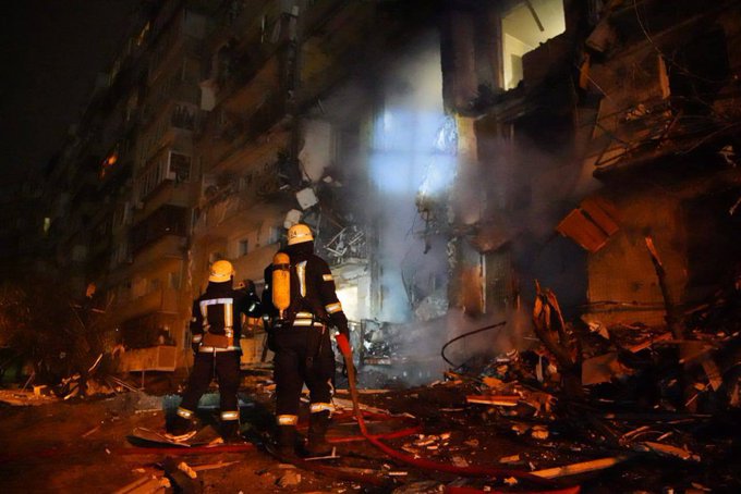 Fuertes explosiones resuenan en el centro de Kiev